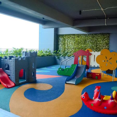Spacious And Modern 2Br L'Avenue Apartment By Travelio ジャカルタ エクステリア 写真