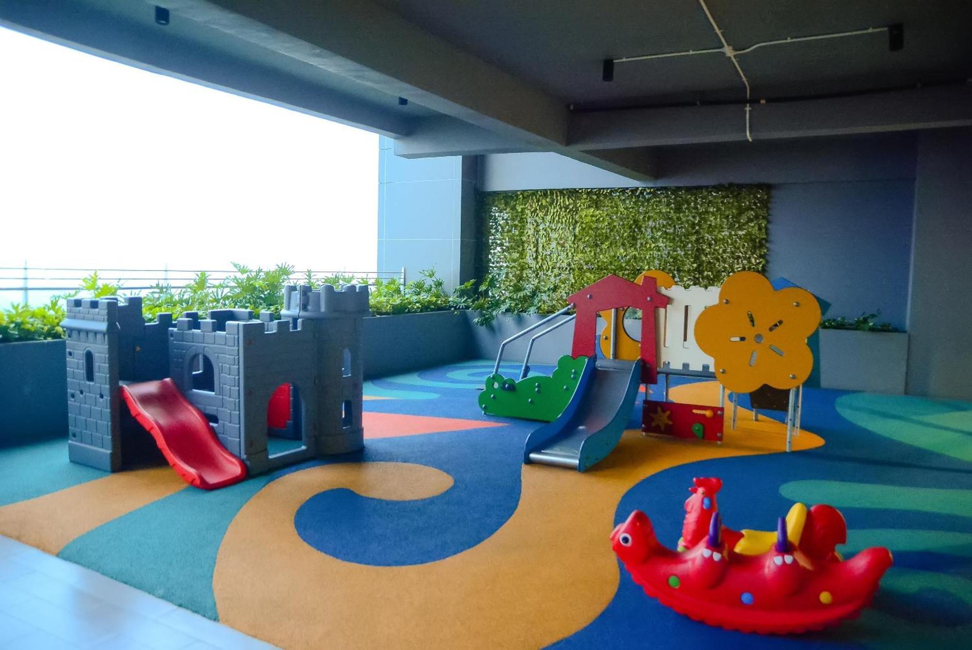 Spacious And Modern 2Br L'Avenue Apartment By Travelio ジャカルタ エクステリア 写真